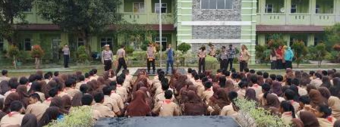 Kunjungan Ke SMA N 1 koba, Kapolres : Belajarlah yang rajin untuk membangun bangsa