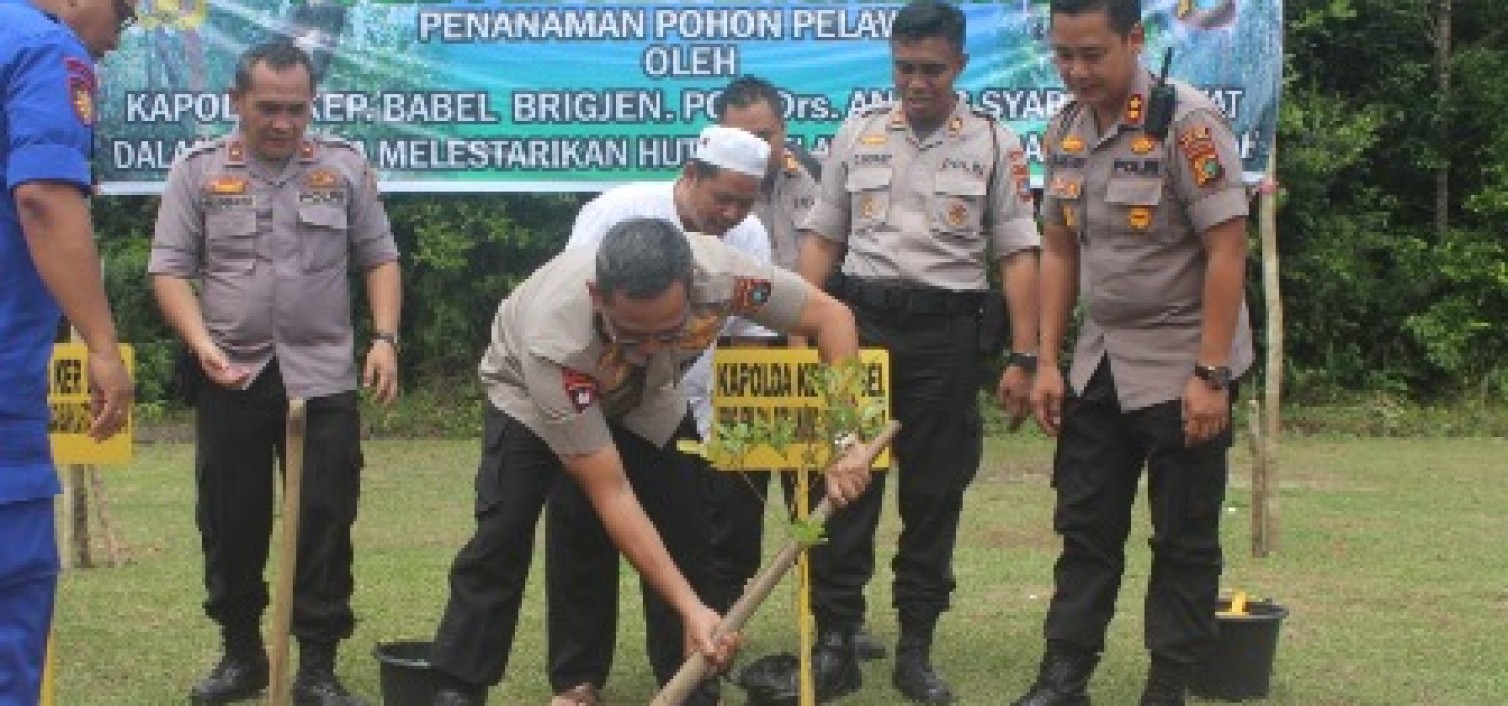 Polri Peduli Penghijauan, Kapolda Kep. Babel Tanam Pohon Pelawan
