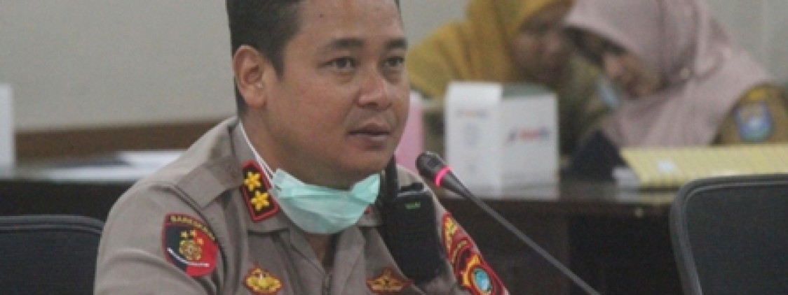 Kapolres Bateng Ajak Masyarakat Pakai Masker Bila Harus Keluar Rumah