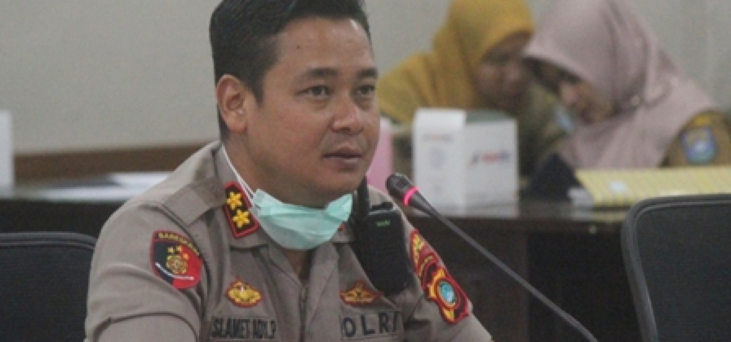 Kapolres Bateng Ajak Masyarakat Pakai Masker Bila Harus Keluar Rumah