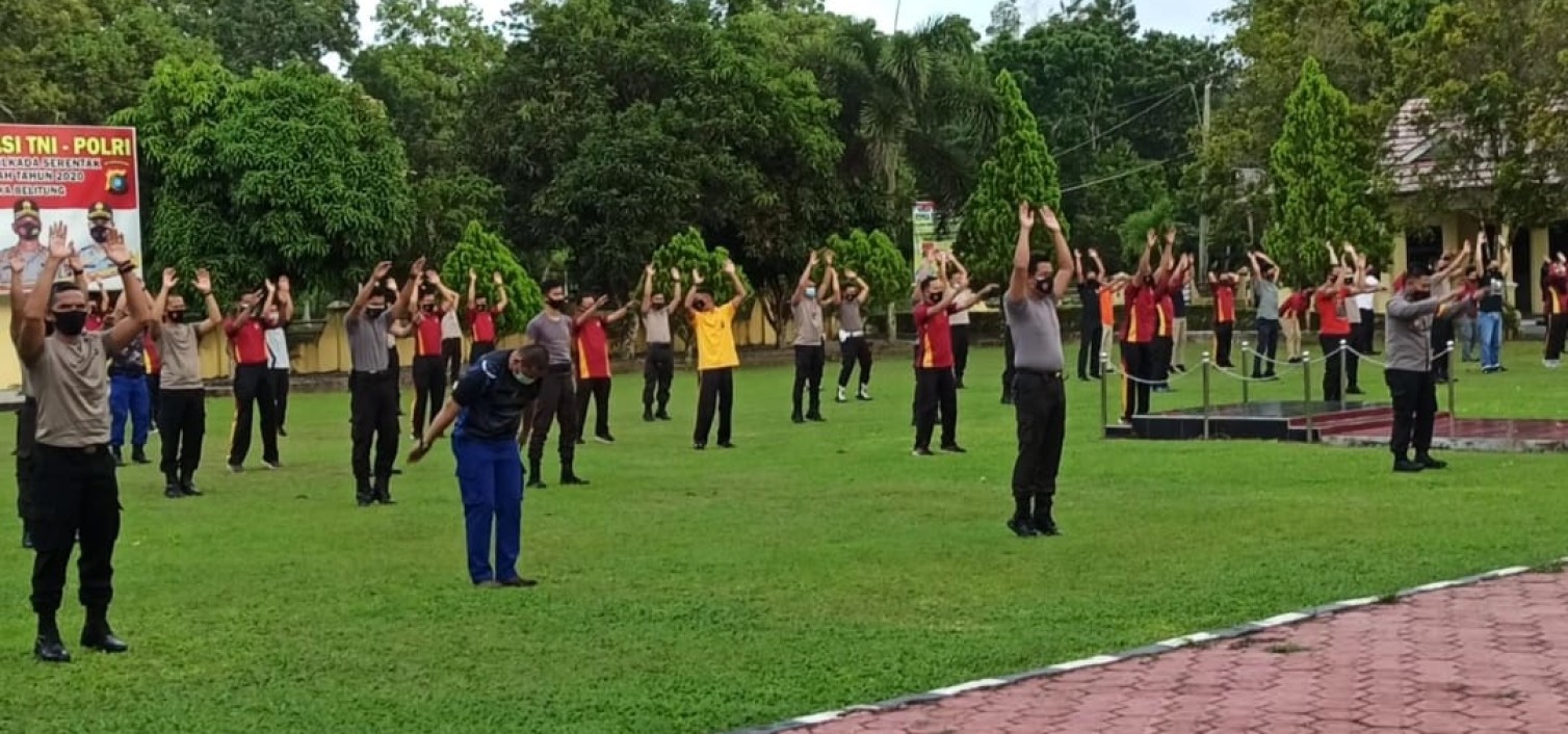 Cegah penyebaran Covid- 19, Polres Bateng Bersih-Bersih Mako dan Senam AWS3.