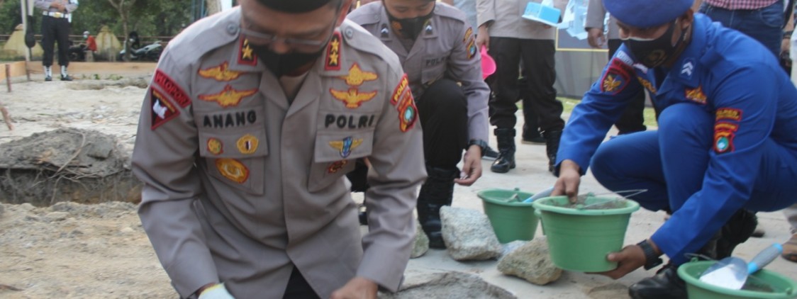 Kapolda Babel Secara Simbolis Peletakan Batu Pertama Pembangunan Gedung Pelayanan Publik Terpadu Polres Bateng