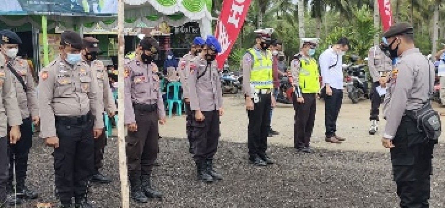 Polres Bateng dan Polsek Koba pam Vaksinasi di Desa Kurau
