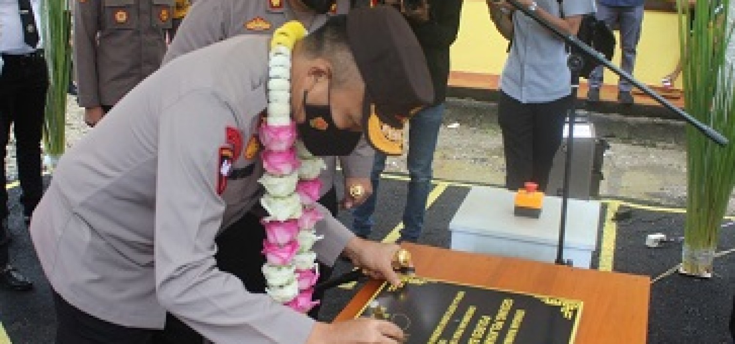 Kapolda Kep. Babel Irjen Drs. Yan Sultra I, SH Resmikan Gedung Pelayanan Satu Atap