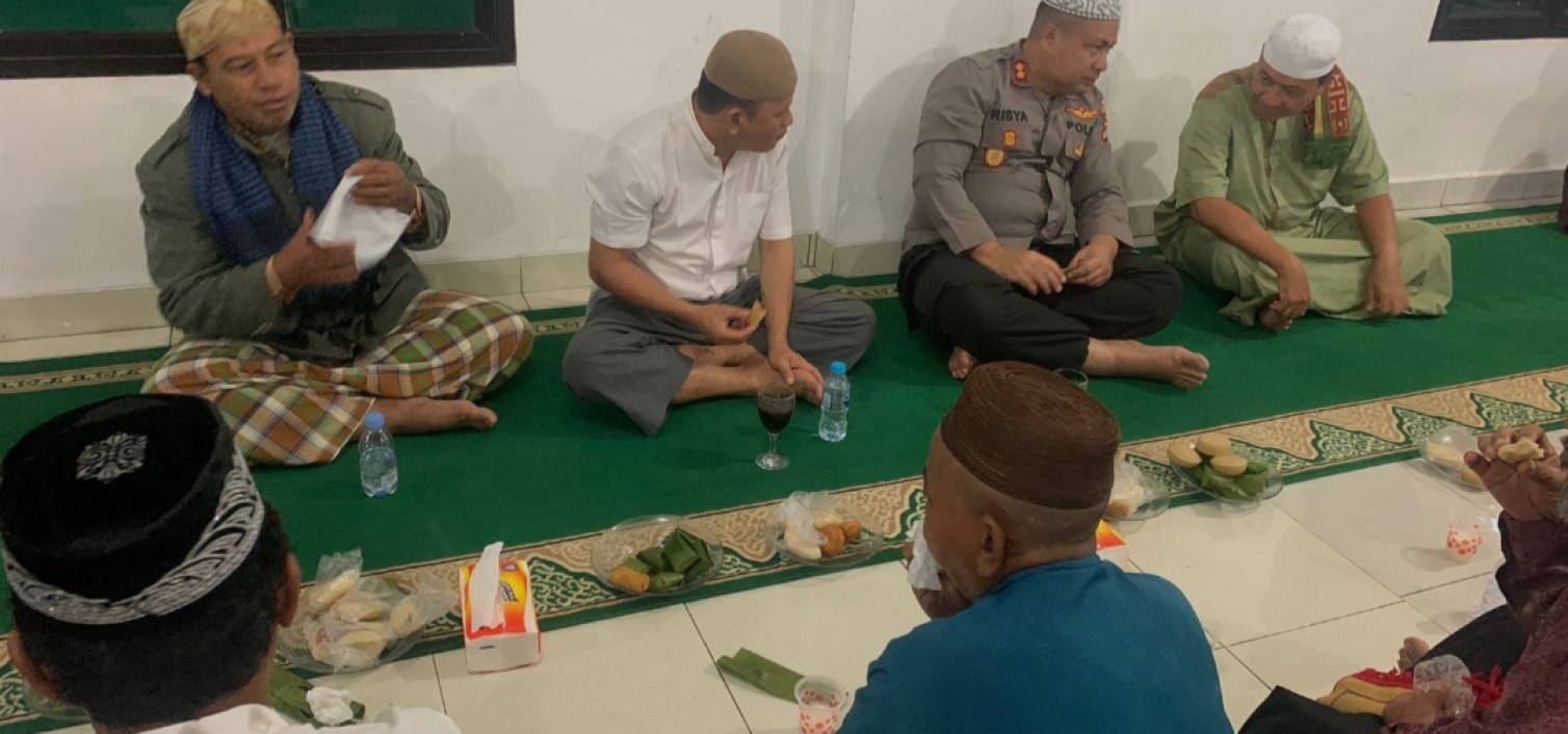 Program subuh berkah sarana Kapolres Bateng serap aspirasi warga.