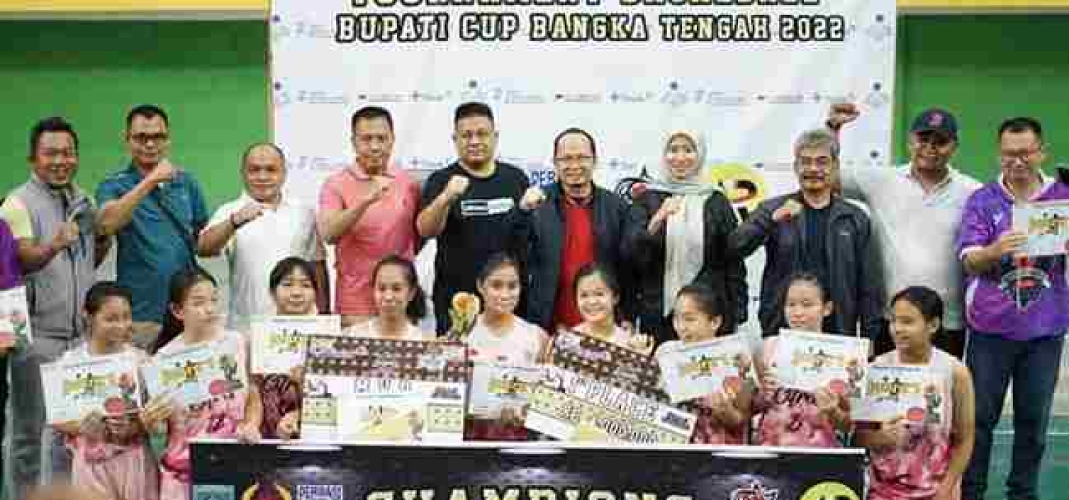 Kapolres Bateng dampingi Bupati Bateng tutup turnamen Basket Bupati Cup 2022.