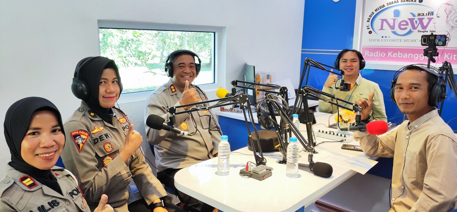 Kapolres Bangka Tengah Jadi Narasumber di 931 FM New Radio Koba, Kenalkan Diri dan Sampaikan Pesan Kamtibmas
