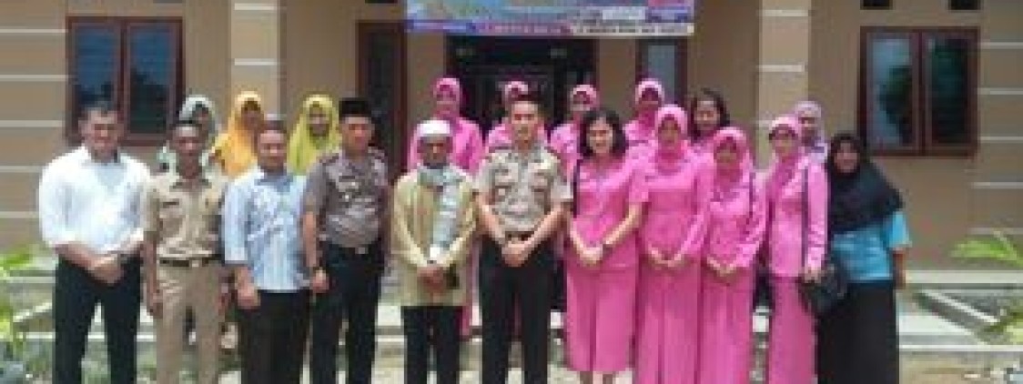 Kapolres Bateng bersama bhayangkari sambang ke   Pondok pesantren Darurrohma Lubuk Besar
