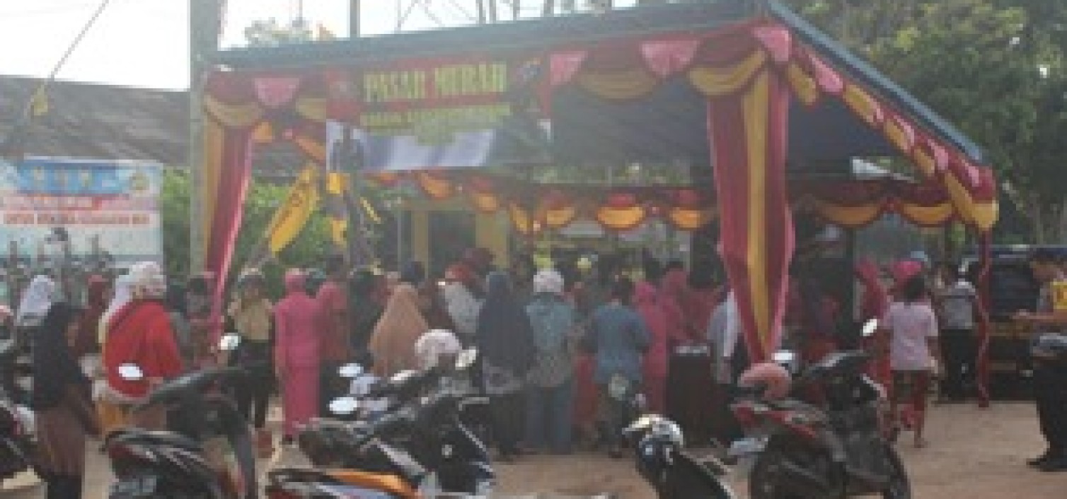 Kurang Dari 2 Jam Pasar murah Polres Bateng Ludes Diserbu Warga