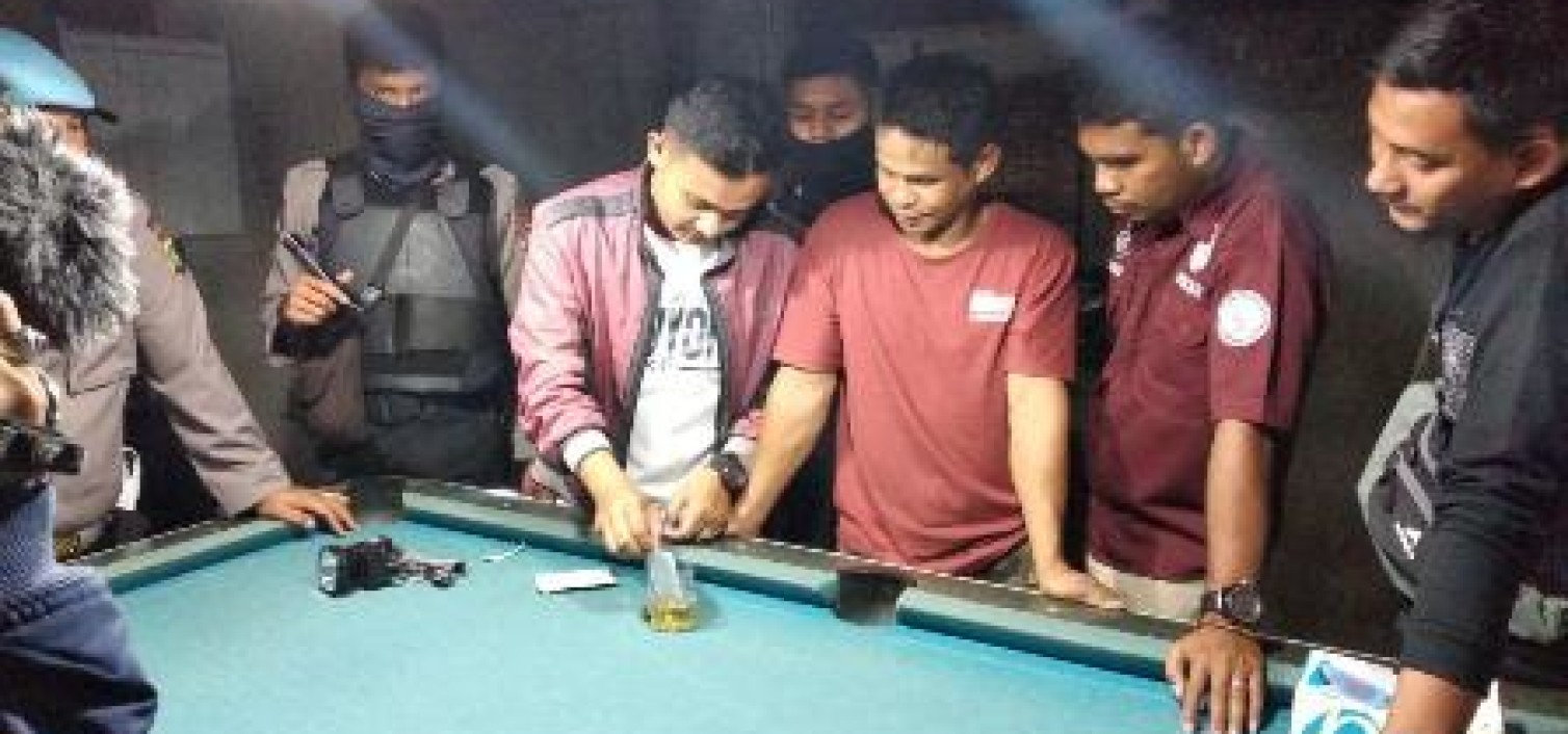 Razia Ke Tempat Hiburan, Tim Gabungan Polres Bateng Dapati 2 Orang Positif Narkoba