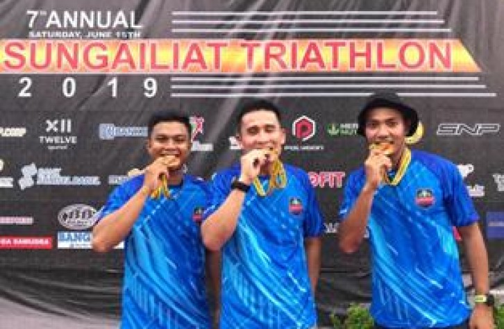 Kapolres Bateng Ikut Berkompetisi Di Sungailiat Triathlon 2019