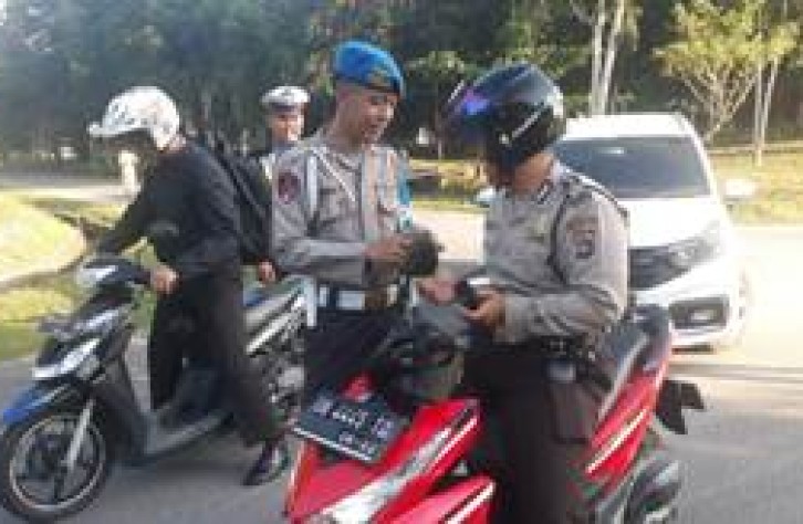 Personil Polres Bangka Tengah Di Razia Provost