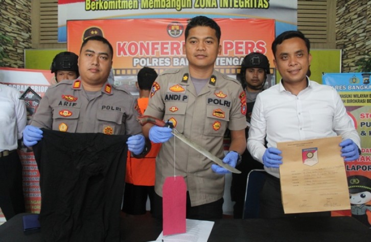 Naas, Kembalikan motor Pinjaman Andit Kena Bacok