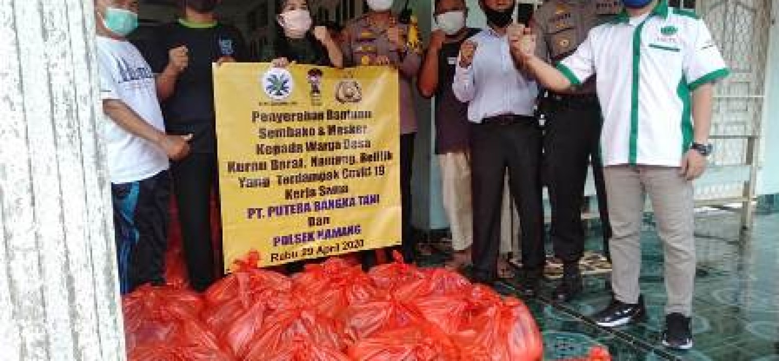 Kerjasama PT. Putra Bangka Tani, Polsek Namang Serahkan Bantuan Sembako Ke Desa Namang dan Belilik