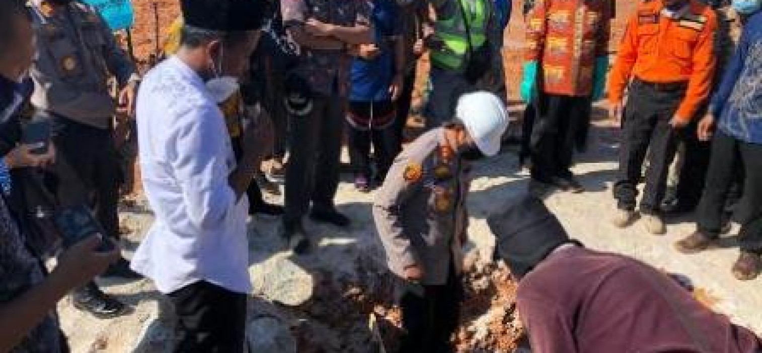 Kapolres bangka tengah bersama Forkopimda Meletakan Batu Pertama Pembangunan Rumah Sakit Pratama Kab.Bangka Tengah