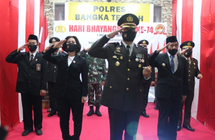 Polres bangka tengah gelar upacara secara video conference