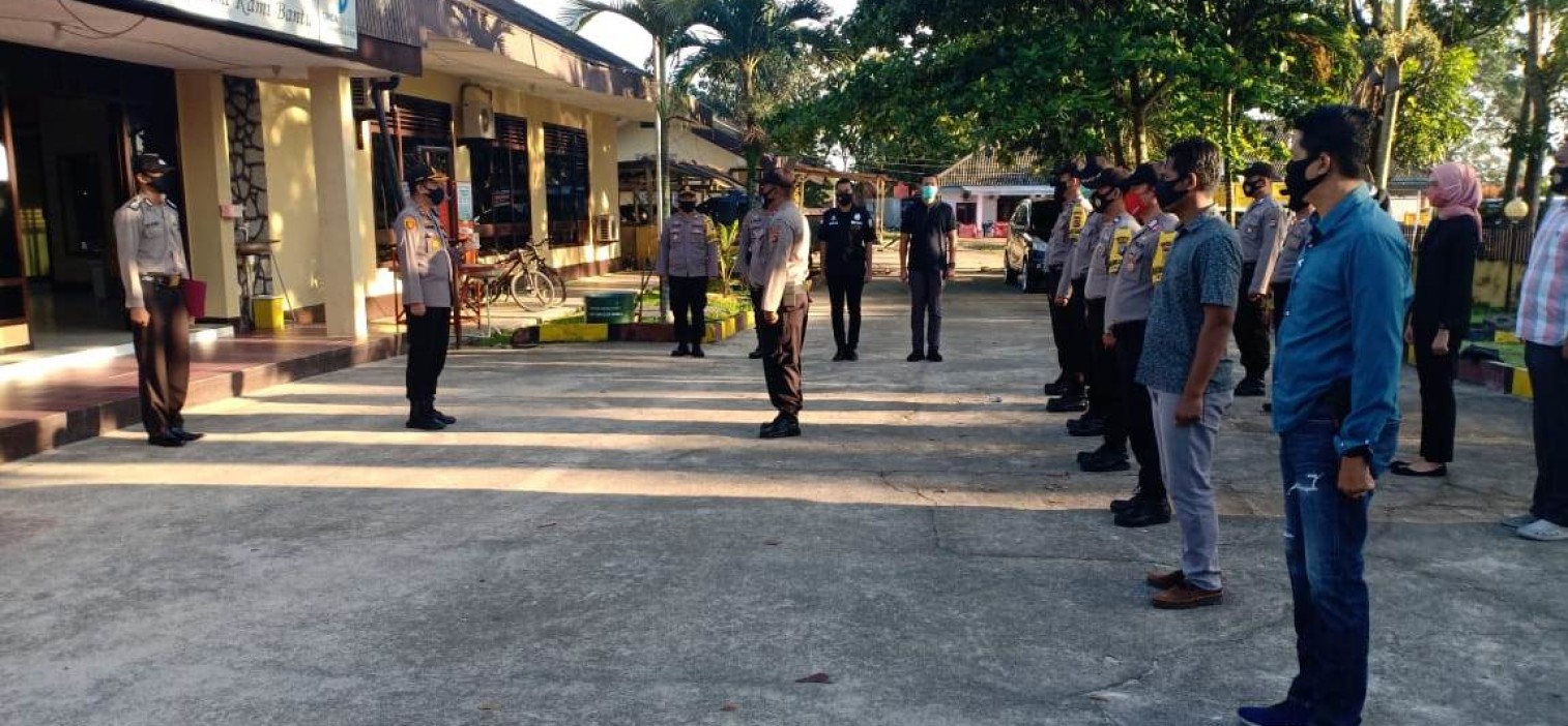 5 Araha Kapolres Bangka Tengah ambil apel pagi di Polsek Koba