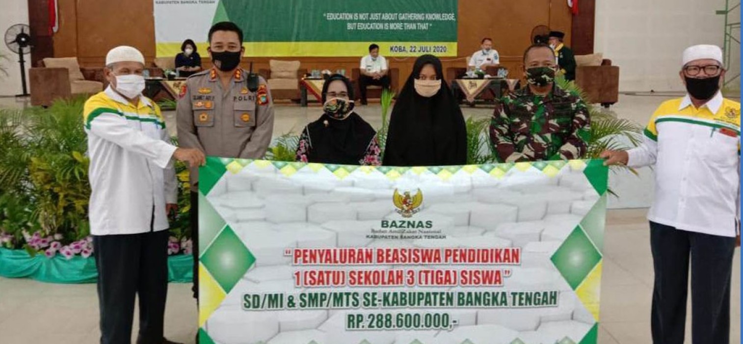 Kapolres Bangka Tengah hadiri kegiatan kegiatan Penyaluran Beasiswa 1 Sekolah 3 Siswa yang diadakan oleh BAZNAS Kab.Bateng