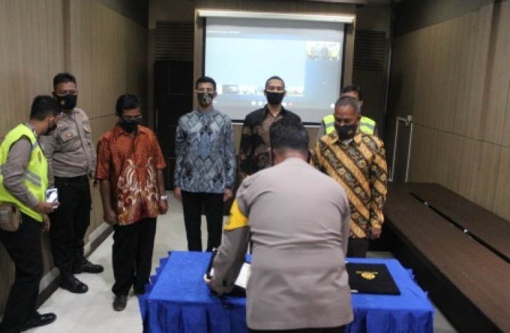 polres bangka tengah live Penandatanganan pakta integritas