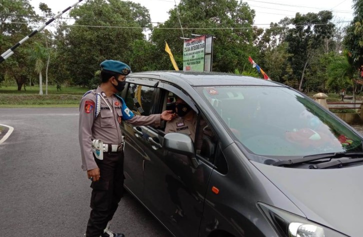PROPAM POLRES BATENG RAZIA PROTOKOL KESEHATAN PERSONIL.