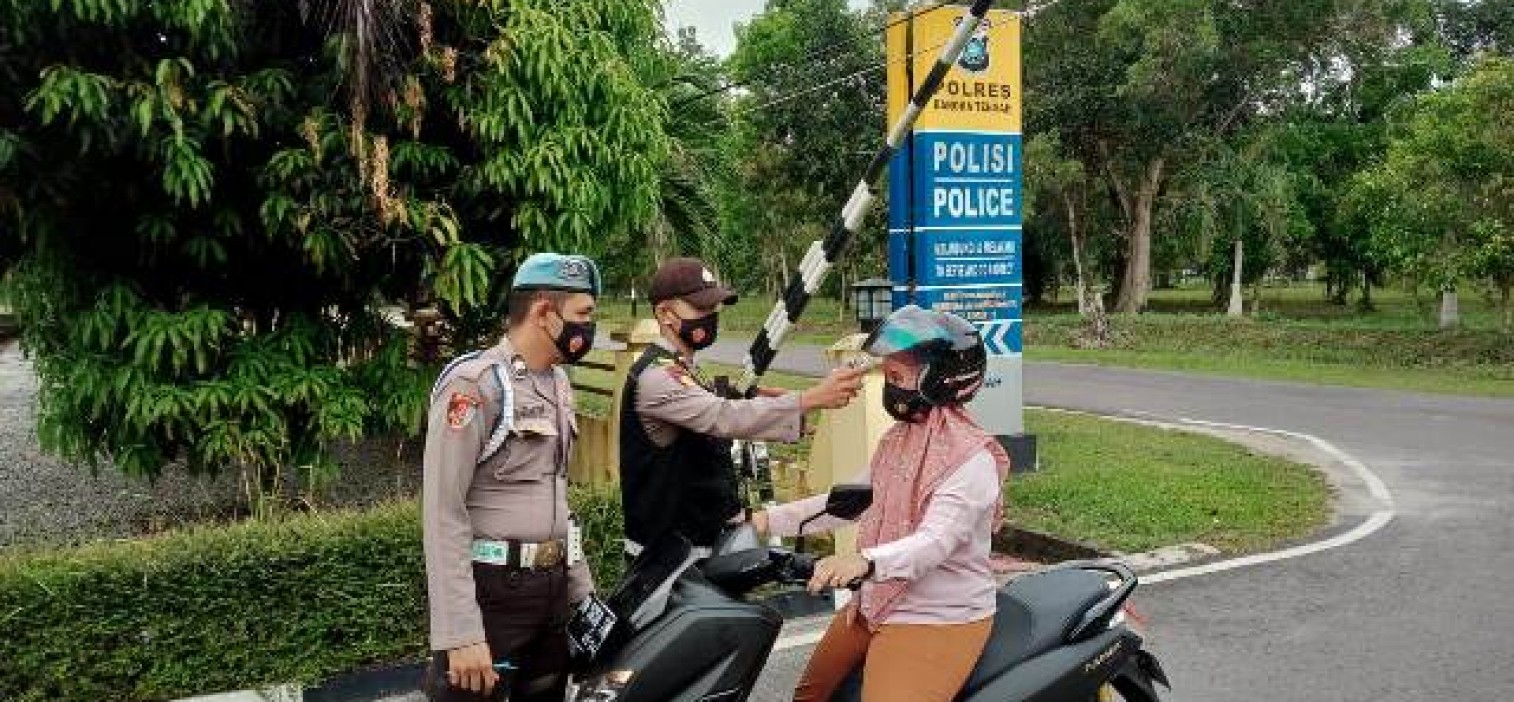 Masuk Mako Polres Bangka tengah, Wajib Kenakan Masker