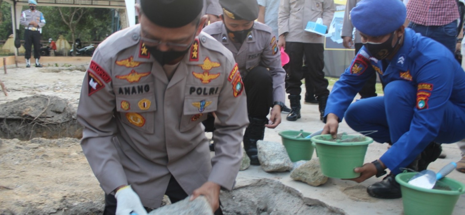 Kapolda Babel Secara Simbolis Peletakan Batu Pertama Pembangunan Gedung Pelayanan Publik Terpadu Polres Bateng