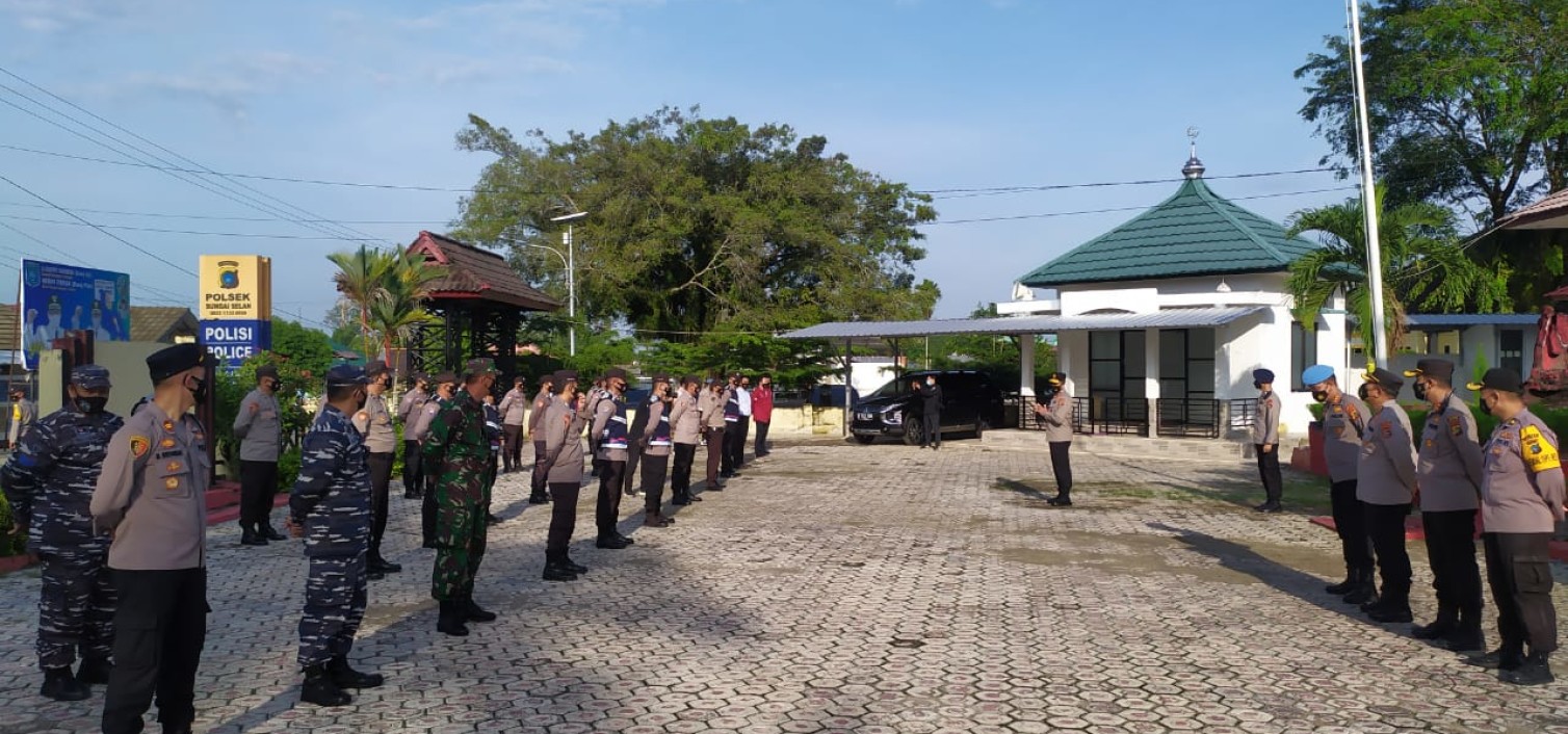 Cegah Covid-19, WakaPolda Babel lakukan kunjungan ke Polsek jajaran.