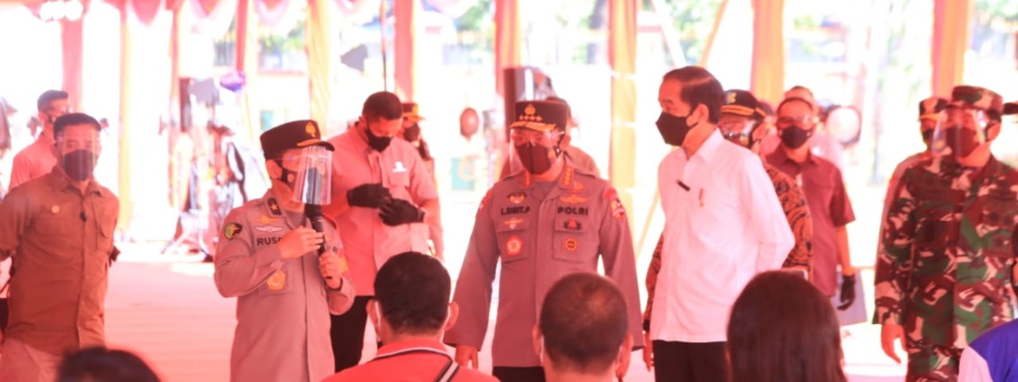 Lewat Vaksinasi Massal, Kapolri Targetkan 1.258.556 Orang Divaksin Hari Ini