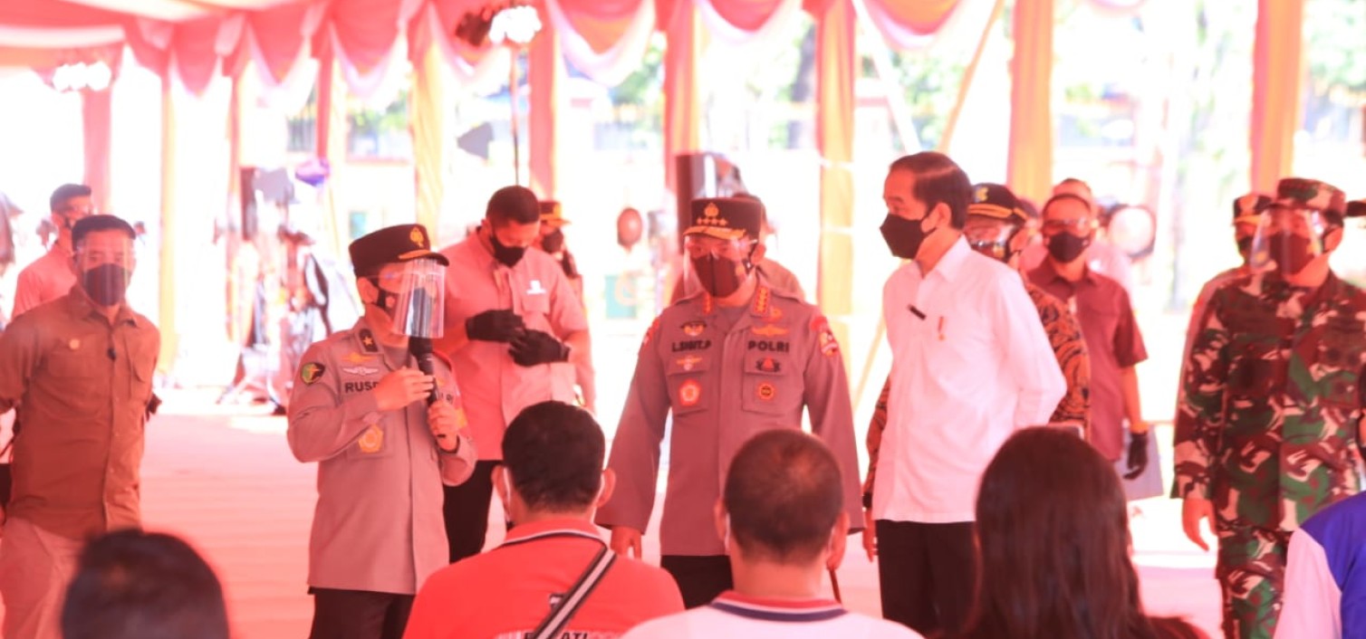 Lewat Vaksinasi Massal, Kapolri Targetkan 1.258.556 Orang Divaksin Hari Ini