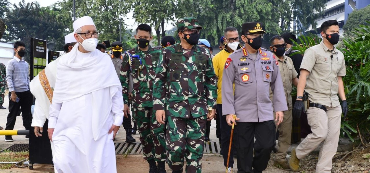 Ditarget 4.500 Orang, TNI-Polri Gelar Vaksinasi Massal Bareng Islam Rabithah Alawiyah di Cibis Park