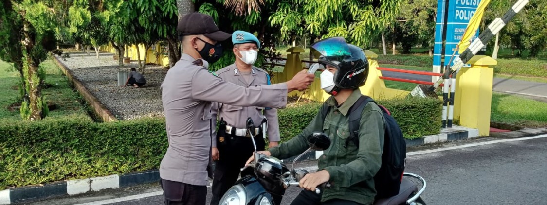 Antisipasi Corona, Periksa Suhu Tubuh jadi Wajib Sebelum Masuk ke Mako Polres Bateng