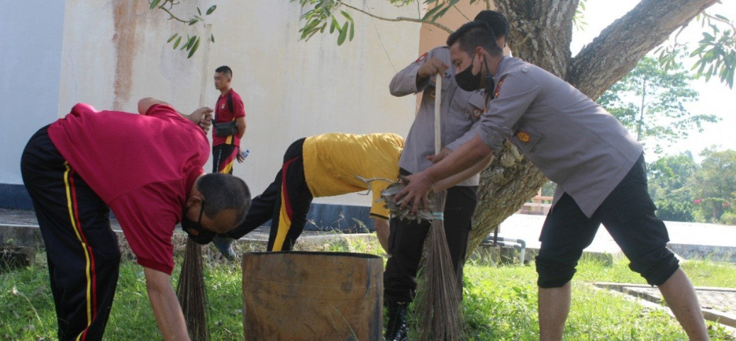 Polres Bateng laksanakan Bakti Sosial dalam rangka menyabut Hari Raya Idul Adha 1442