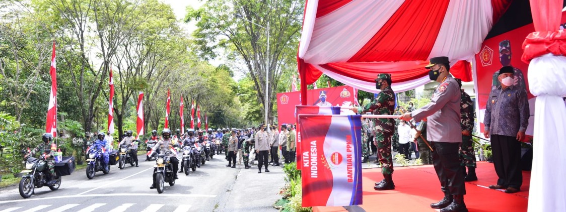 Tinjau Vaksinasi di Kaltim, Kapolri Minta Warga Mau Dirawat di Tempat Isolasi Terpusat