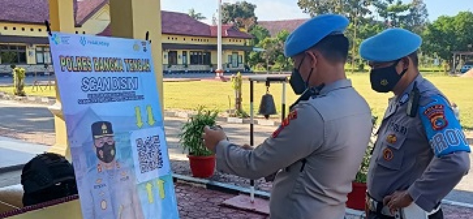 Tekan Penyebaran Covid-19, Masuk Polres Bangka tengah Wajib Scan QRcode
