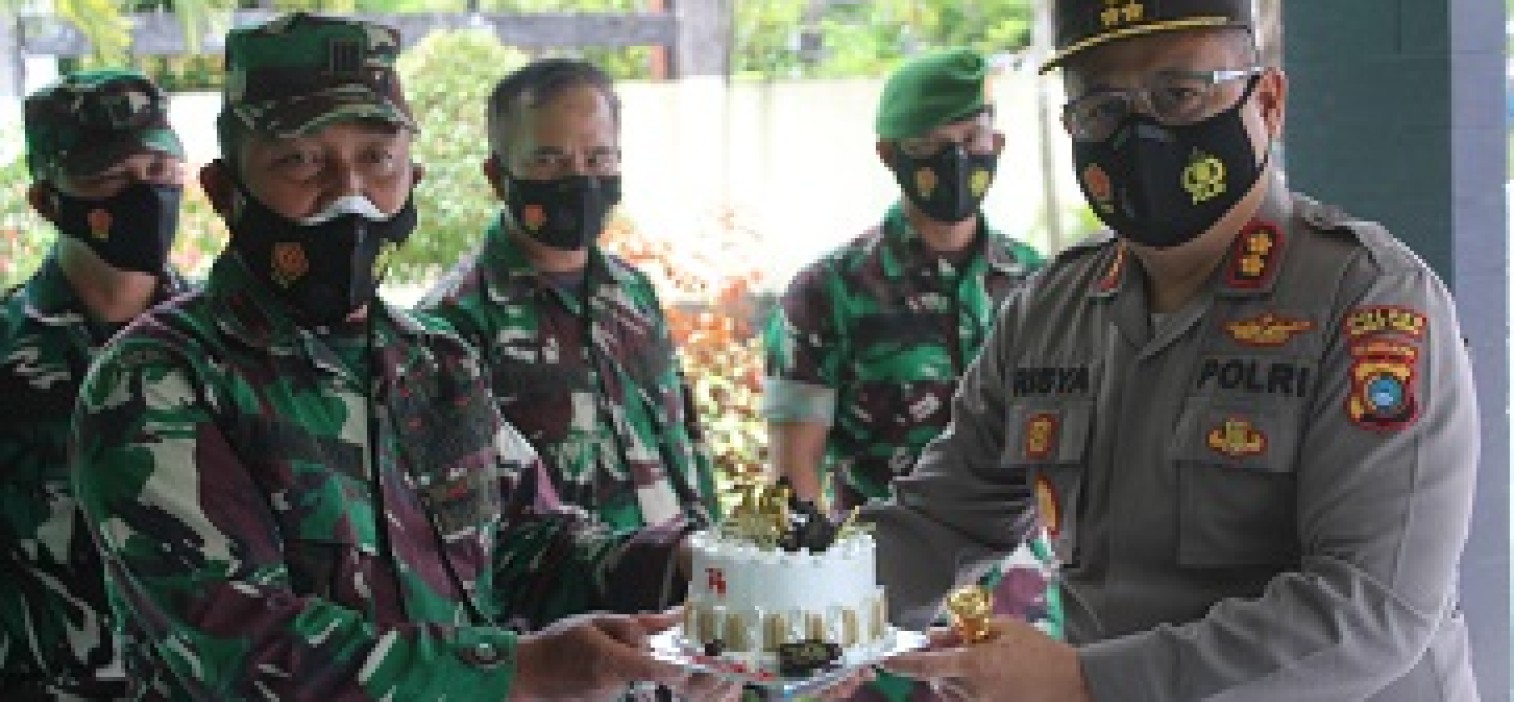 Akbp. Risya Berikan Kejutan Kepada Koramil Koba