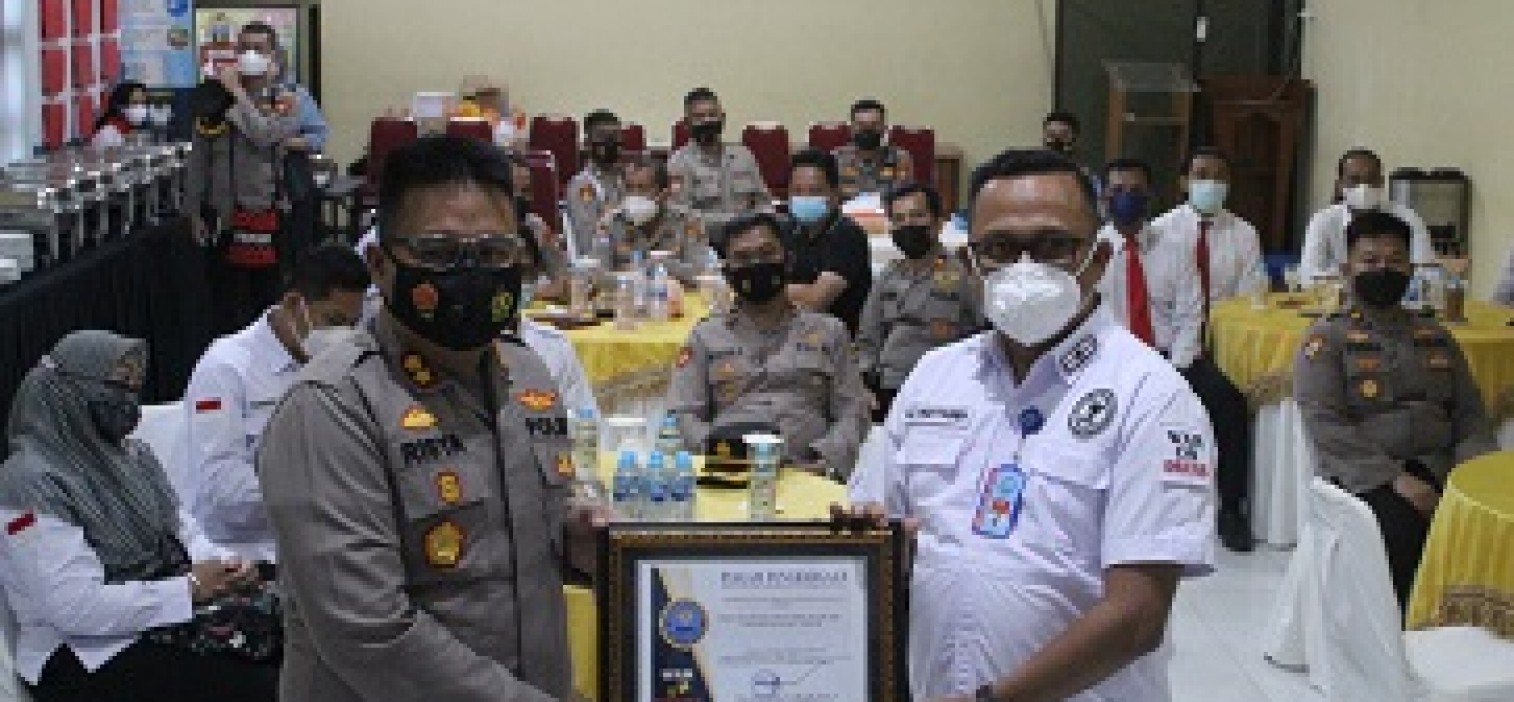 Kunjungan Kepala BNN Prov. Babel, Kapolres Bateng Di Ganjar Penghargaan