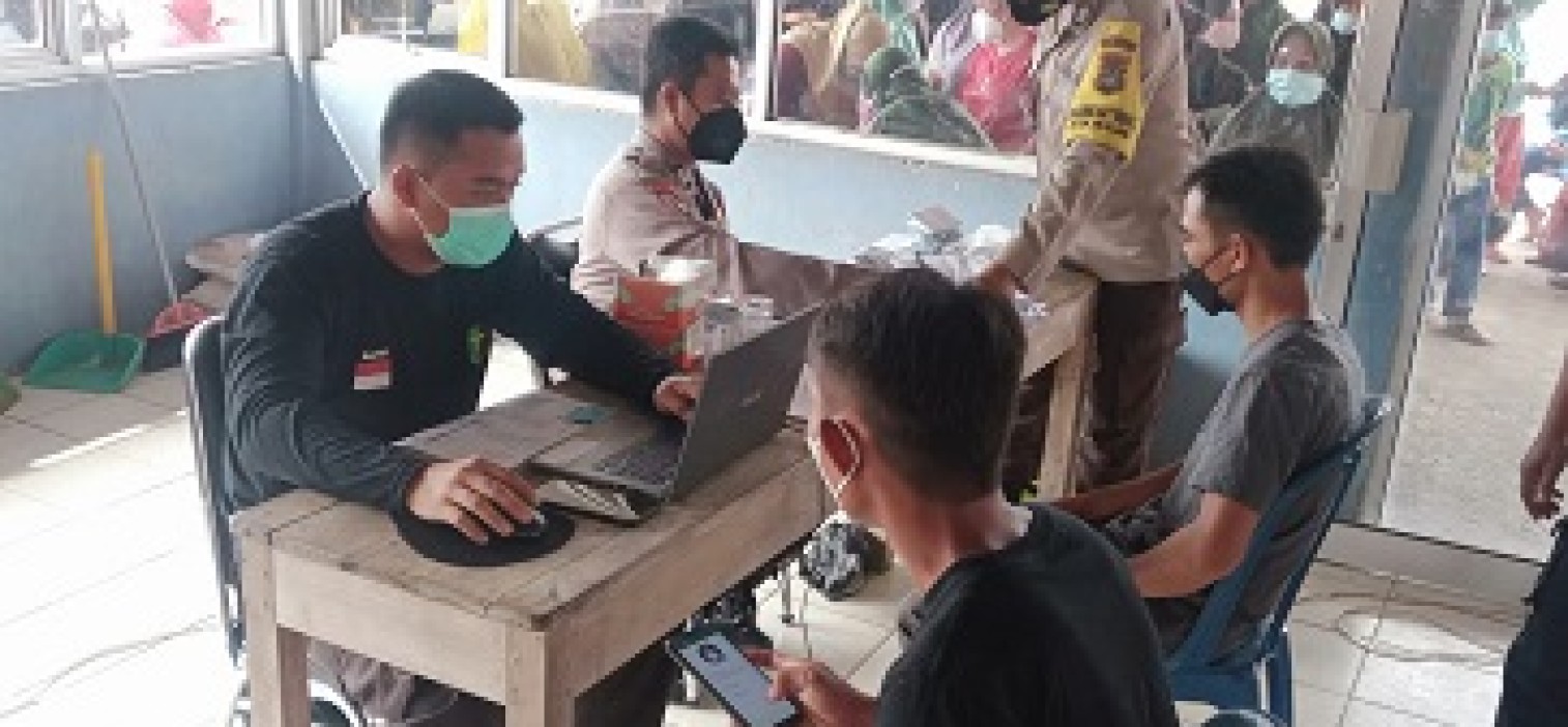Buka 2 Gerai Di Hari Minggu, Polres Bangka tengah Vaksinkan 294 Dosis