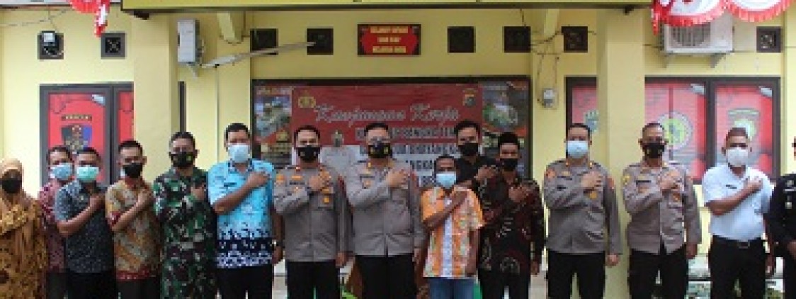 Kunker Ke Polsek Lubuk Besar, Akbp. Risya Apresiasi Desa Terubus 95% Sudah Vaksin