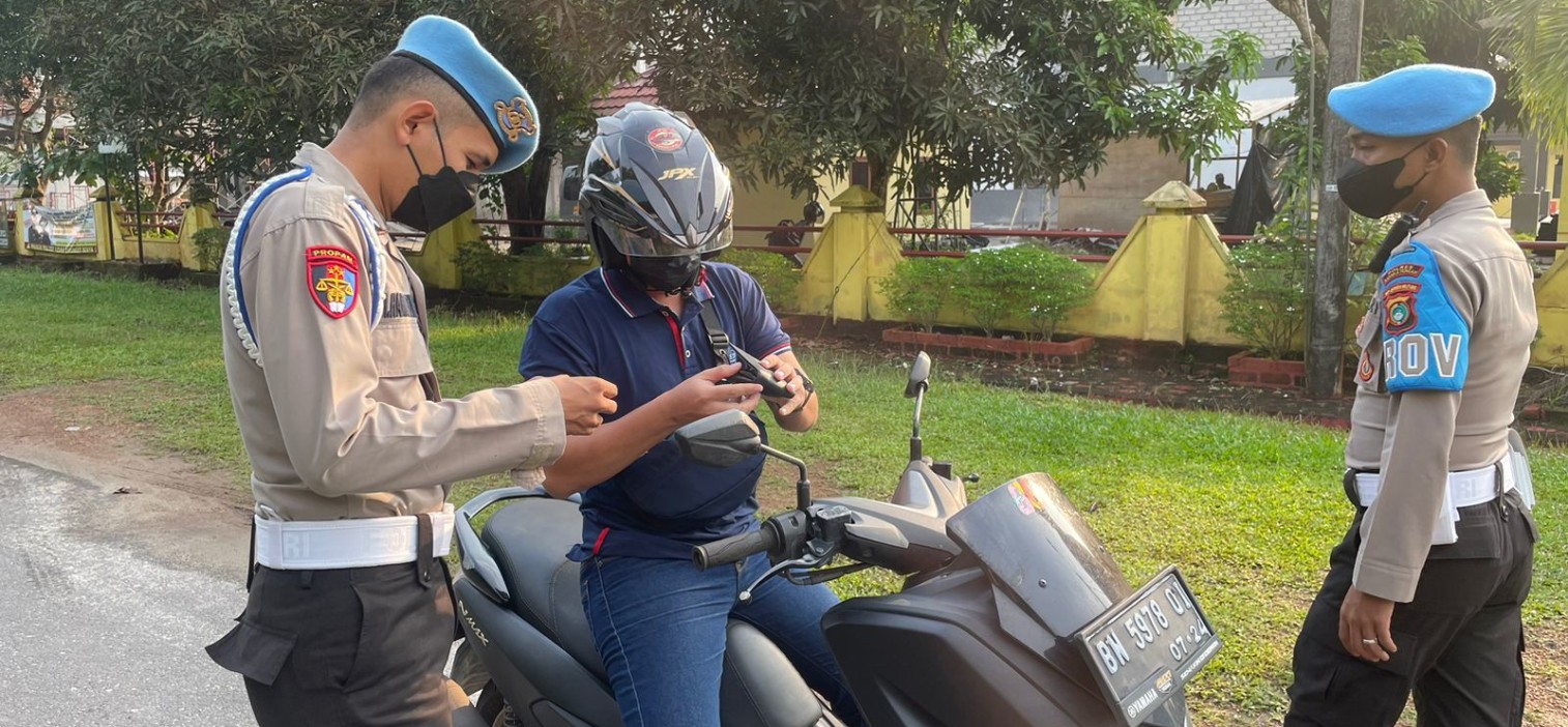 Budayakan tertib berlalu lintas kepada personil, Seksi Propam Bangka Tengah gelar penegakan, penertiban disiplin kepada personil