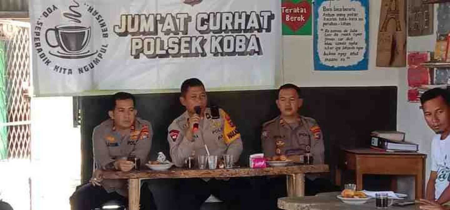 Jumat curhat di Kel. Berok Koba Polres Bangka Tengah terima curhatan warga perihal Kamtibmas”.