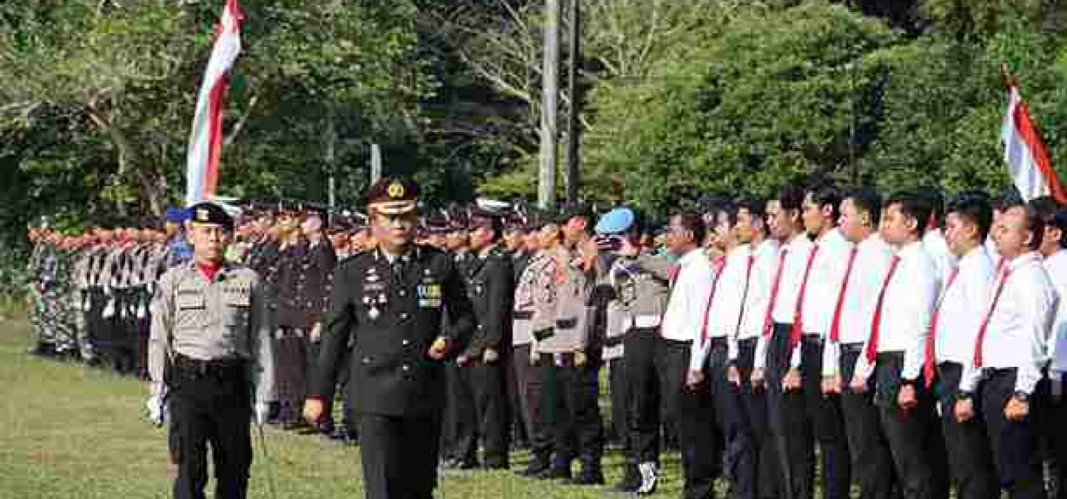 Puncak hari Bhayangkara ke 77 Polres Bangka Tengah gelar upacara tradisi dan syukuran.