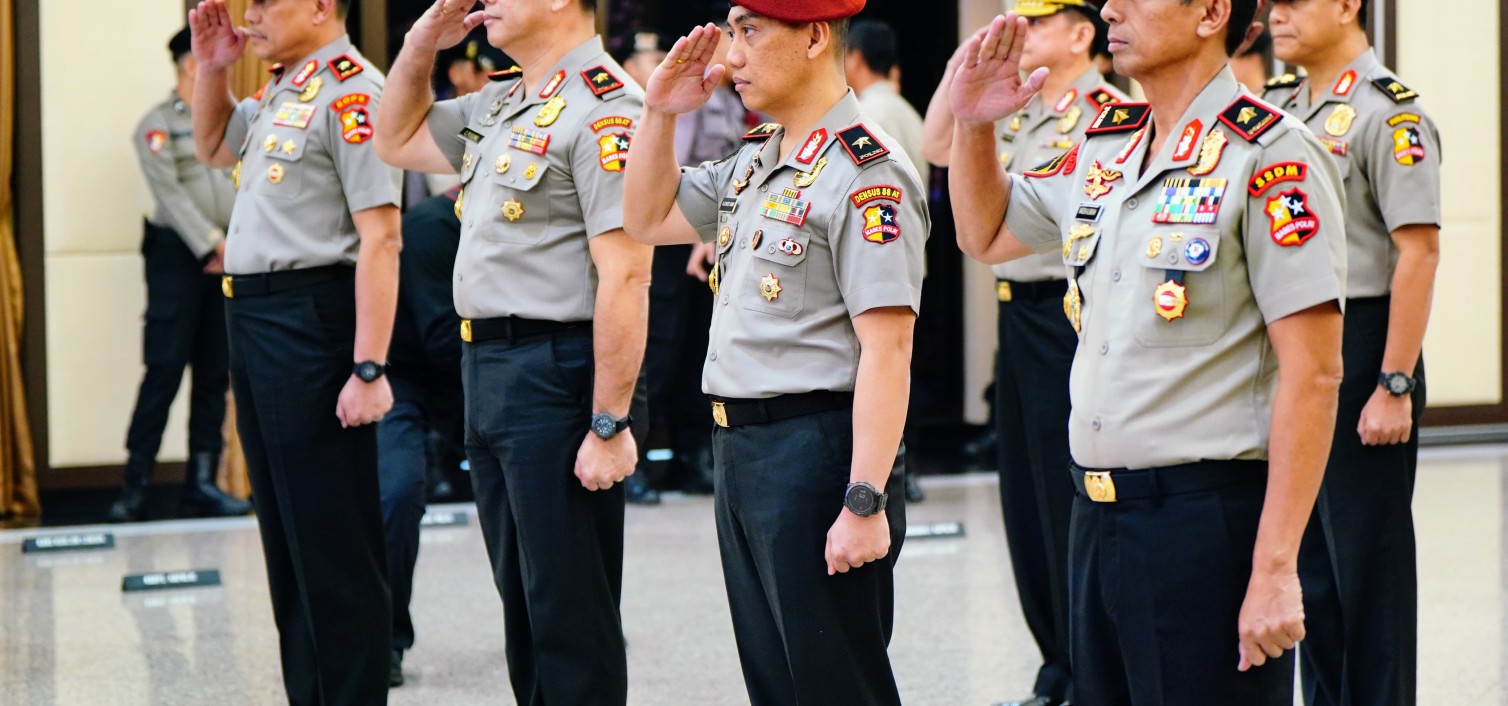 Polri Naikan Pangkat Setingkat Lebih Tinggi ke-13 Pati