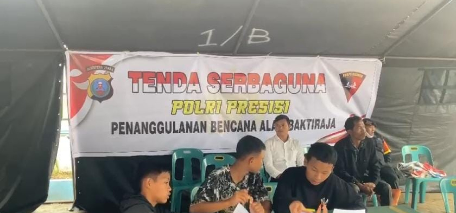 Polda Sumut Dirikan Tenda Serba Guna Bantu Anak-Anak Korban Longsor Humbahas Ujian Semester