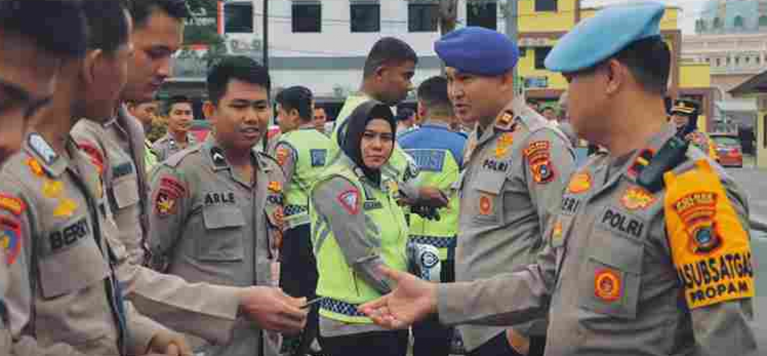 ISI DOMPET ANGGOTA DIPERIKSA SI PROPAM, APA SAJA YANG DITEMUKAN?