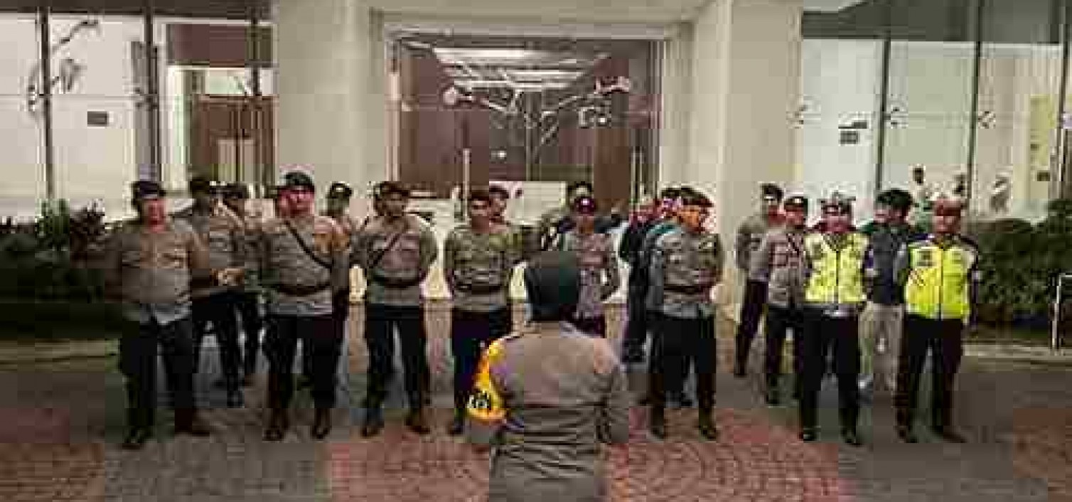 GELAR RAPAT PLENO, PERSONEL POLRES BANGKA TENGAH KAWAL RAPAT