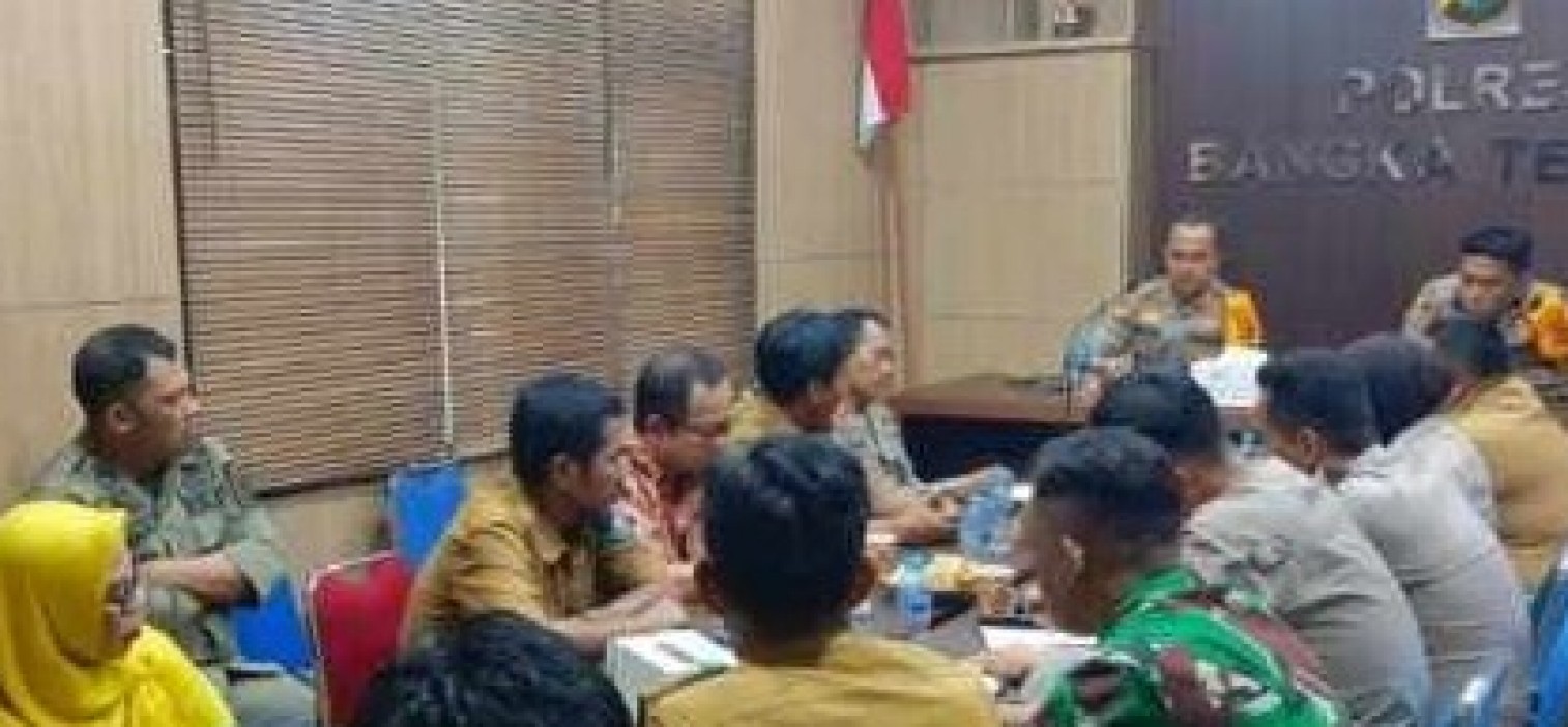 UPAYA LANGKAH PERSUASIF, KAPOLRES BANGKA TENGAH MELAKUKAN RAPAT BERSAMA STAKEHOLDER DALAM PENERTIBAN TI