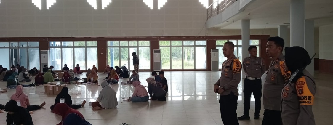 Polres Bangka Tengah Amankan Pelipatan Surat Suara Pilkada 2024 di GSG Koba