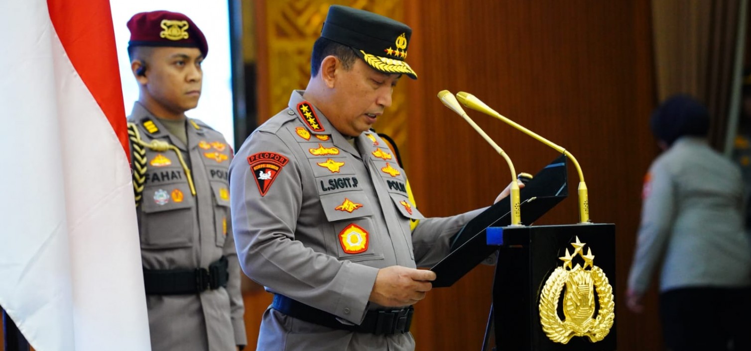Kapolri Pimpin Upacara Kenaikan Pangkat untuk 10.548 Perwira Polri