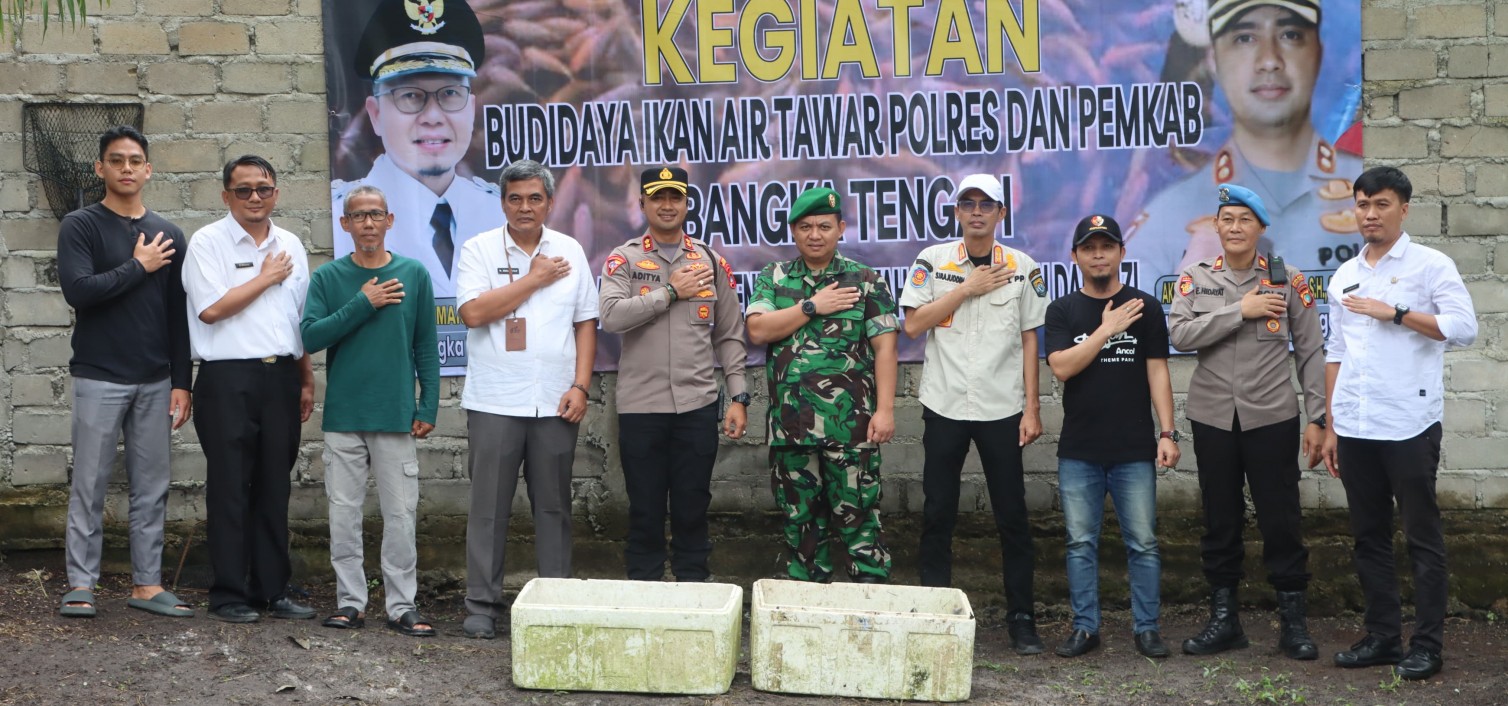 Polres Bangka Tengah Gelar Panen Ikan Air Tawar di Pokdakan Air Tumbek, Santuni Anak Yatim
