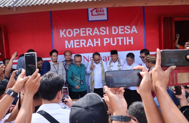 Polres Bangka Tengah Terjunkan 100 Personel Amankan Kunjungan Kerja Menteri Koperasi RI di Desa Namang